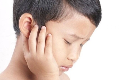 (Báo Kinh tế đô thị) Trẻ dễ bị suy giảm thính lực nếu thường xuyên tới phòng hát