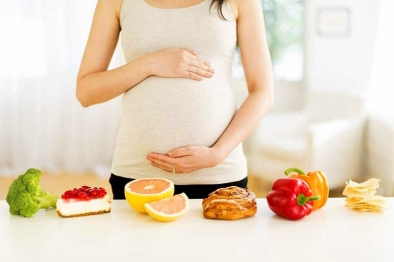 What should pregnant women eat in the first 3 months?