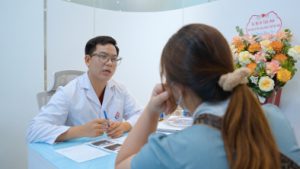 Người phụ nữ mắc ung thư quyết định trữ đông trứng trước khi hóa trị