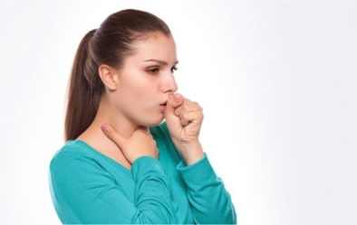 Cẩn trọng bệnh viêm họng lúc giao mùa