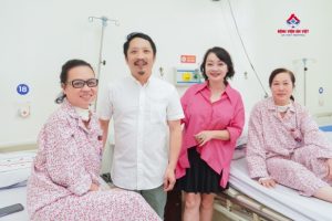 Giám đốc bệnh viện An Việt trực tiếp đi thăm buồng bệnh tại khoa điều trị