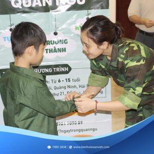 Child soldiers have health checks at An Viet before “enlisting”