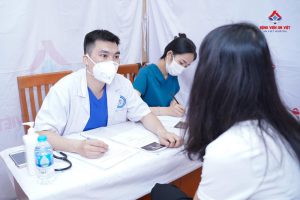 An Viet General Hospital accompanies nearly 2,000 officials of the State Bank of Vietnam to screen thyroid diseases for free