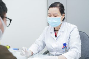 (Báo Lao động): Chăm sóc con mùa hè sai cách, chuyên gia đưa lời khuyên