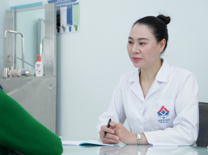 Đau vùng vai gáy – Nỗi lo của dân văn phòng