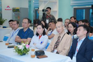 Hội thảo khoa học & cập nhật kiến thức với chủ đề Ứng dụng kỹ thuật phẫu thuật nội soi tai dưới nước