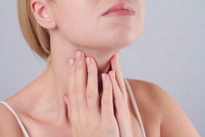 Những dấu hiệu bất thường ở cổ bạn cần đi khám ngay