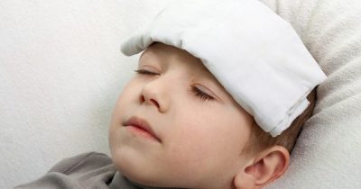 Sốt ở trẻ em: Nhận biết các loại bệnh thường gặp và cách chăm sóc