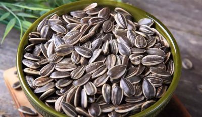 Bệnh nhân tuyến giáp ngày Tết có được ăn hạt hướng dương hay không?