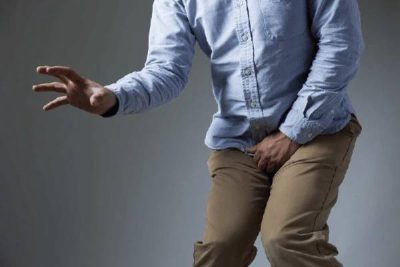 Nhập viện khi bàng quang to gấp 6 lần bình thường