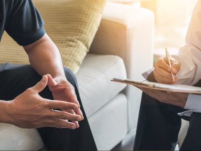 Hiểm họa khi tự ý cắt bao quy đầu