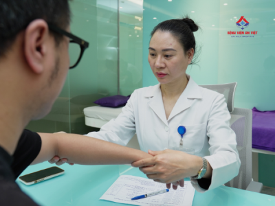 Chân tay bị tê bì là dấu hiệu của bệnh gì?