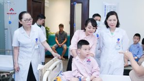 Những bệnh lý tai mũi họng thường gặp ở trẻ vào mùa hè