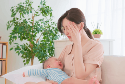 Rối Loạn Nội Tiết Sau Sinh: Làm Sao Để Lấy Lại Cân Bằng