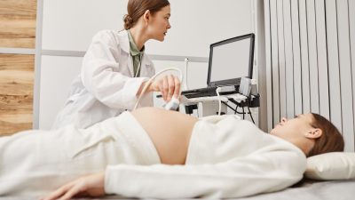 4 mốc khám thai quan trọng mẹ bầu cần nhớ