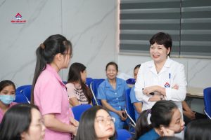 Tập huấn “Quản lý chất thải y tế trong khuôn viên bệnh viện”