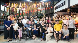 Bệnh viện An Việt phối hợp UBND phường Đại Mỗ thăm và tặng quà người khuyết tật