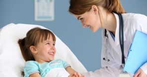 Những bệnh lý trẻ dễ mắc vào mùa hè