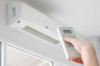 Những bệnh lý do lạm dụng điều hòa, nước lạnh ngày hè