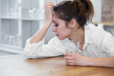 Những dấu hiệu cảnh báo cơ thể đang mất nước